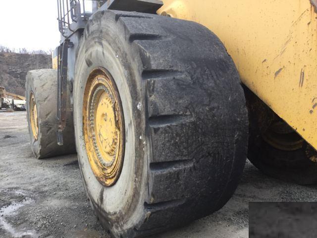 Komatsu WA900-3LC Loader