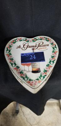 Tin, La Grande Passion Liqueur