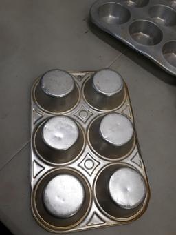 12 cup tin muffin pan, 6 cup tin muffin pan, 2 111/4x71/2x11/2 baking pans
