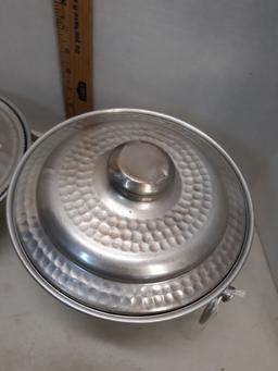 Two aluminum item, ice bucket with lid, serving casserole with lid