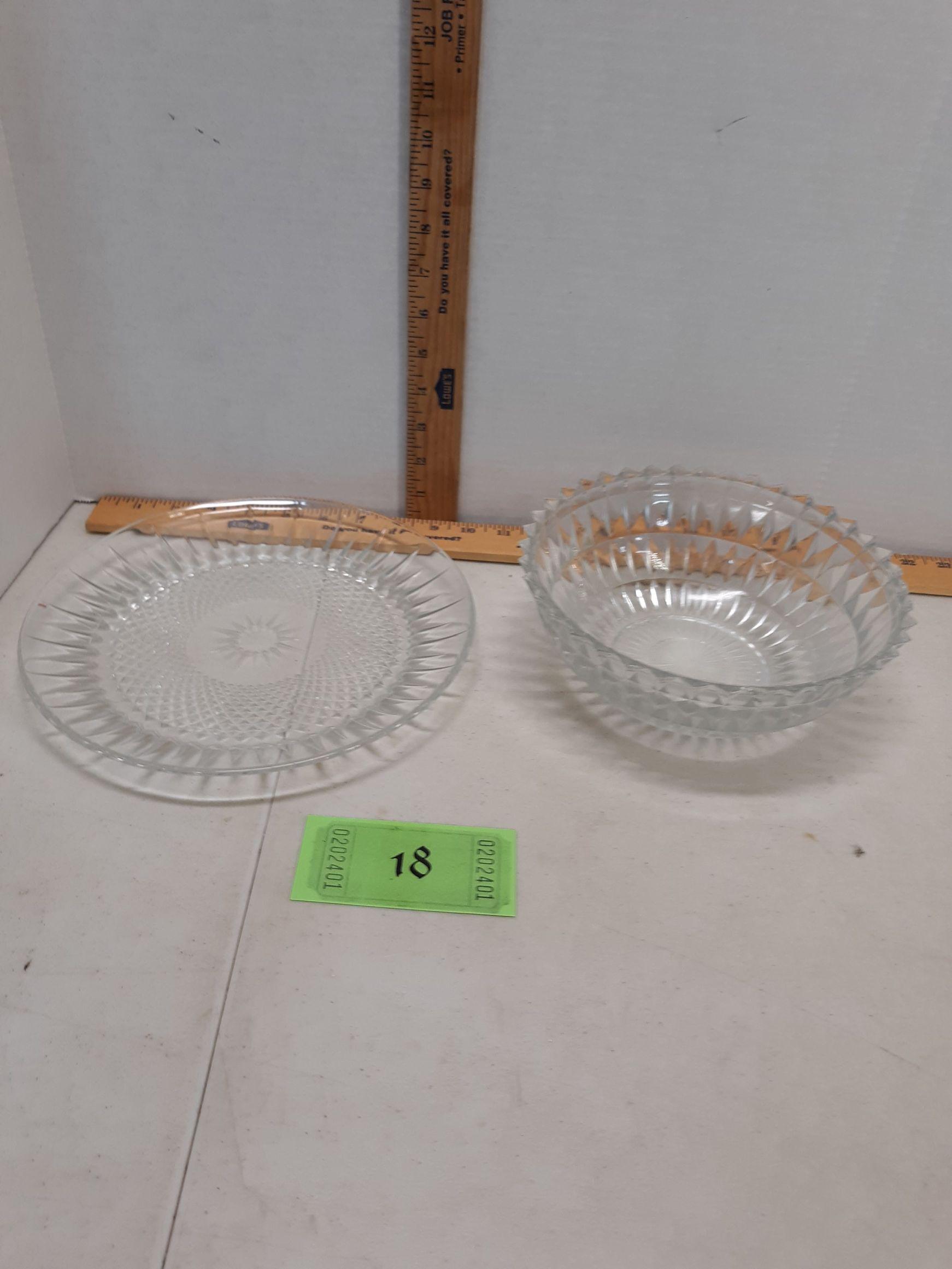 Glass serving bowl, glass serving plate