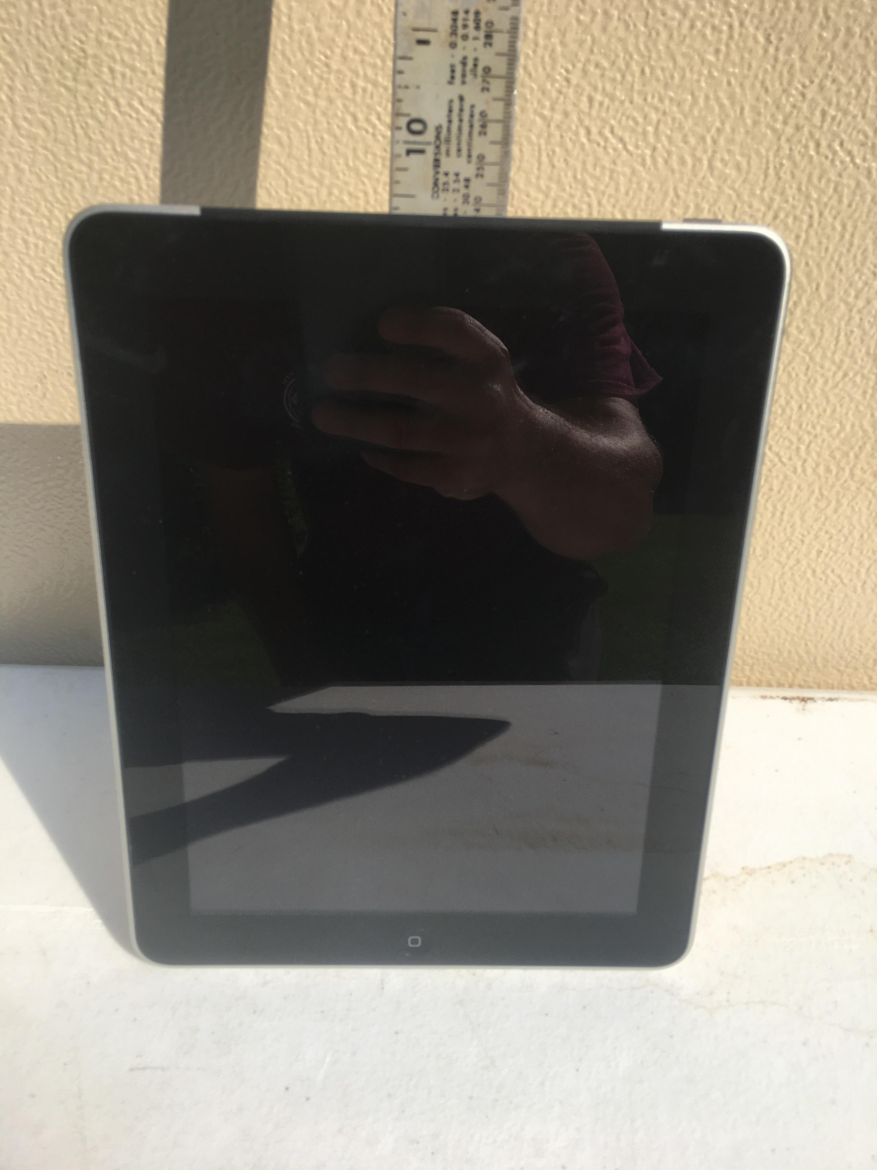 iPad 16GB