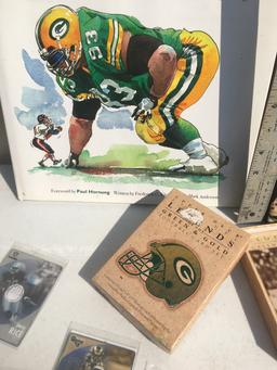 Box Lot/Sports Illustrated Hardback, Packers Hardback, Upper Deck Legends Full Set of Large Cards, E