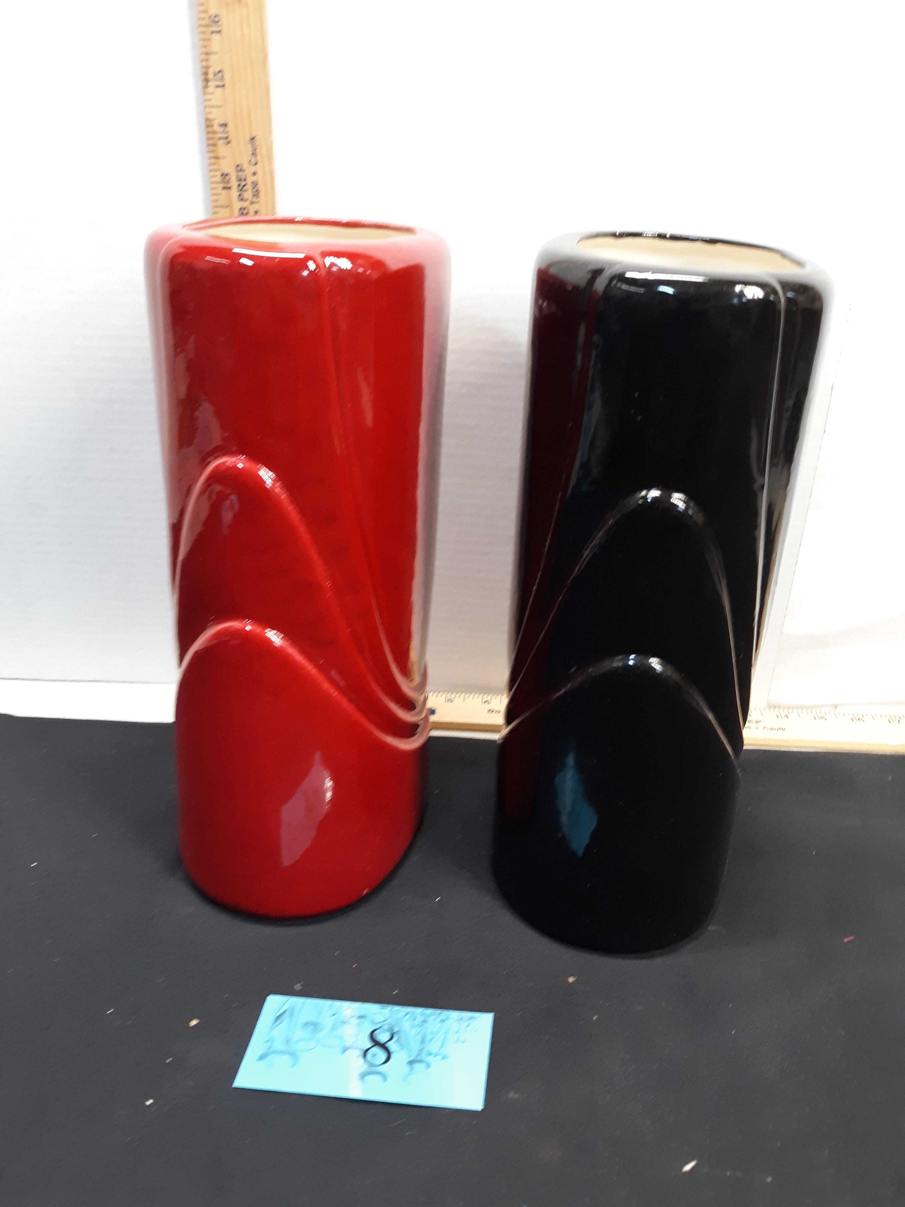 Pair of Vases, 1 Red, 1 Black