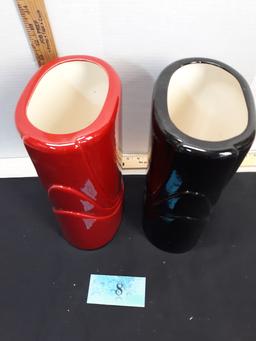 Pair of Vases, 1 Red, 1 Black