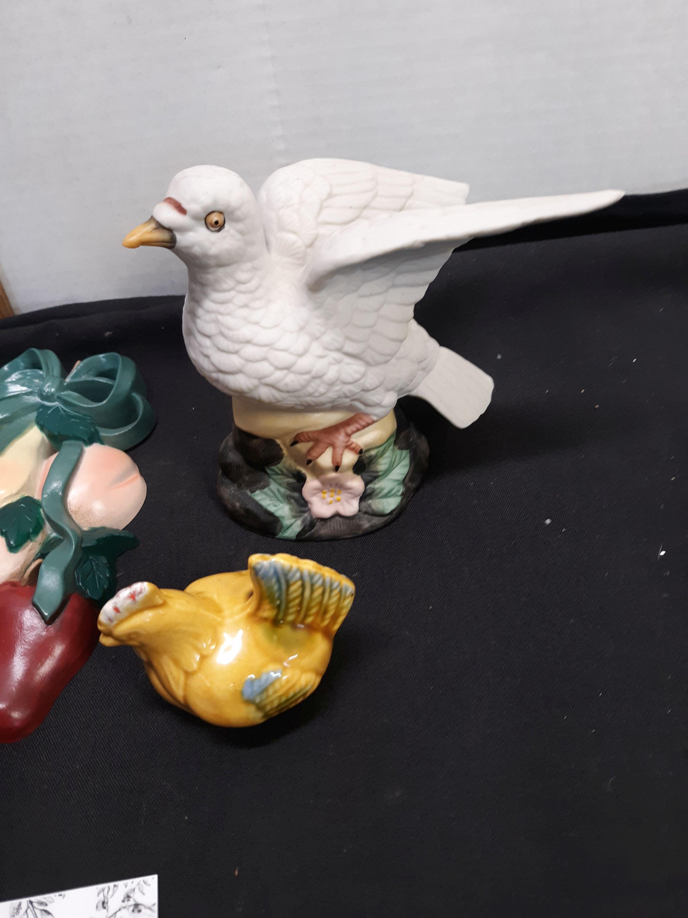 Set of Resin Fruit Wall Decor, ceramic chicken, Dove figure