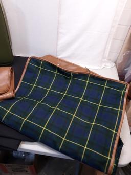 Hard case green suitcase, 2 garment bags