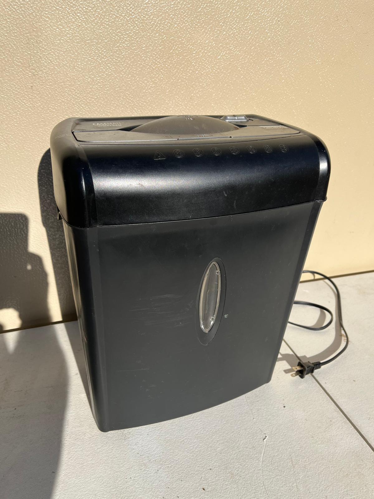 CaseMate WM675XB Paper Shredder