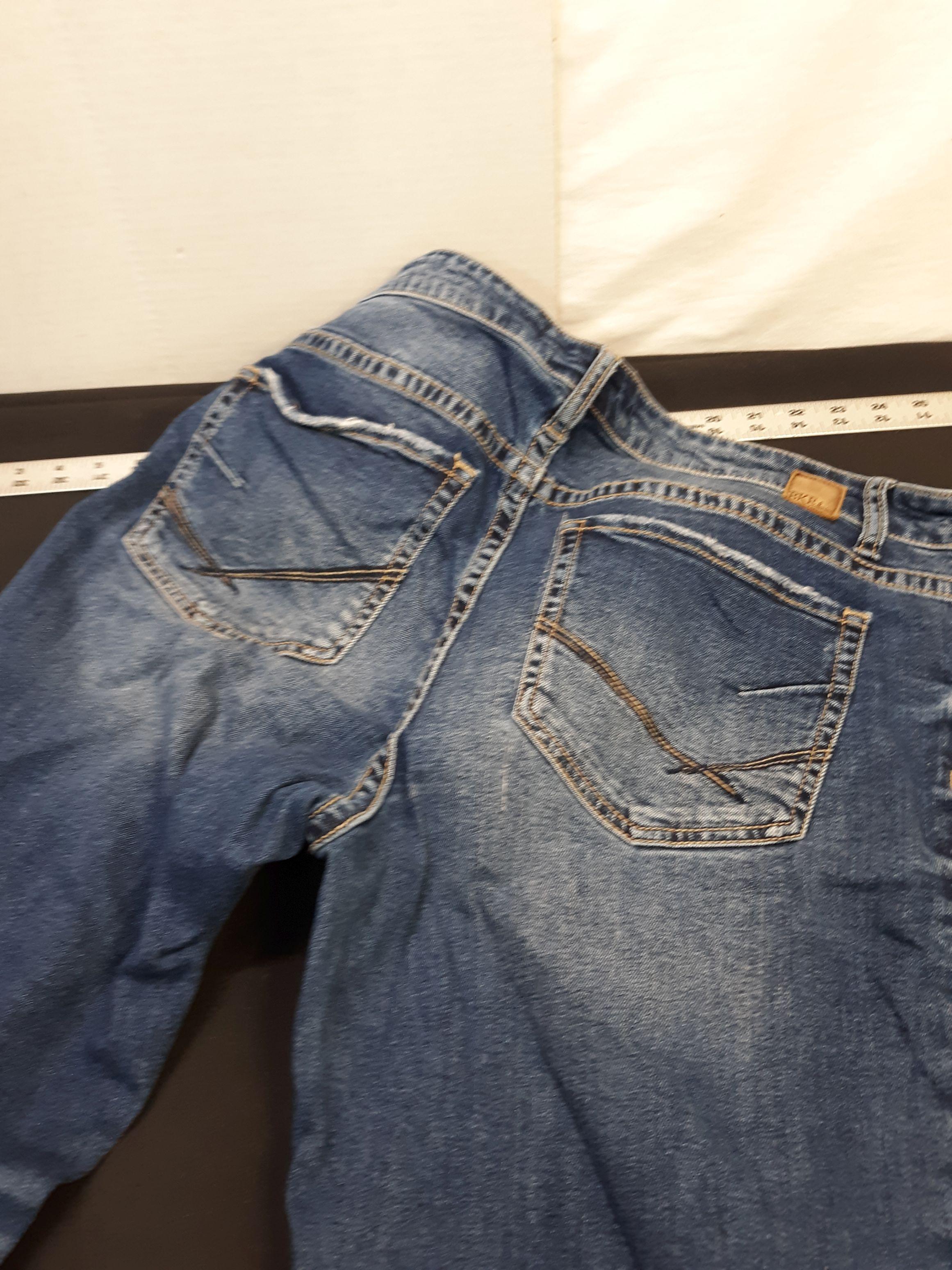 BKE Jeans 32, Old Navy Med, Jennifer Moore XL