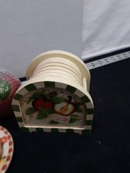 Wire Basket Lot, QTY: 3 w/apples