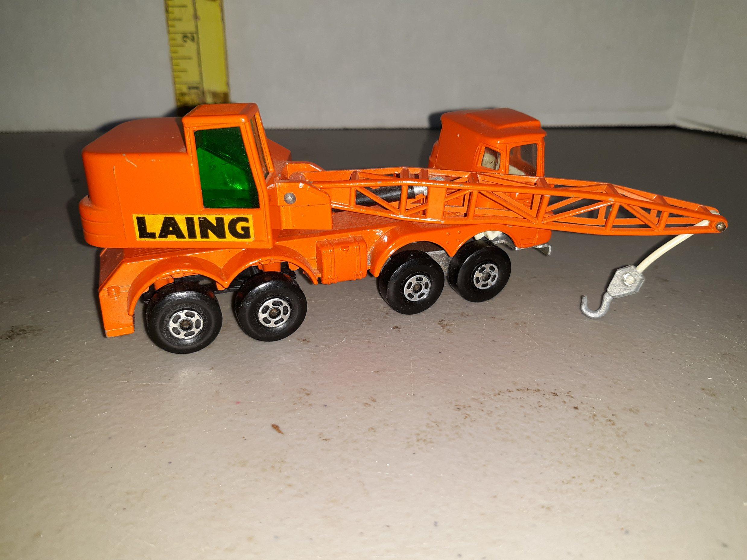 Snap-On Truck, Laing Crane