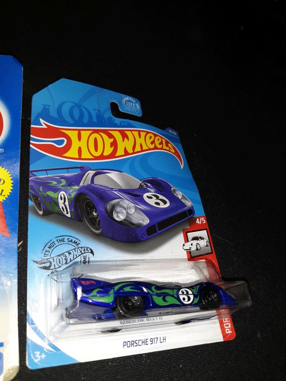 Hot Wheels, NIP. 3