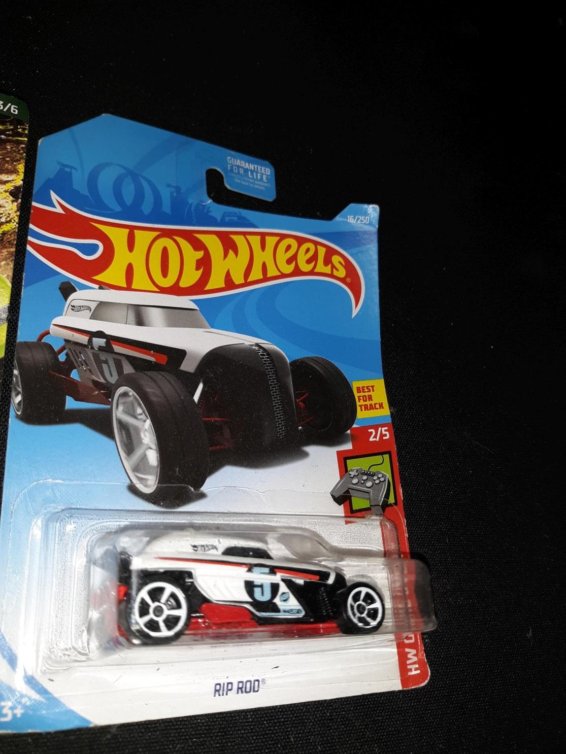 Hot Wheels, NIP. 3