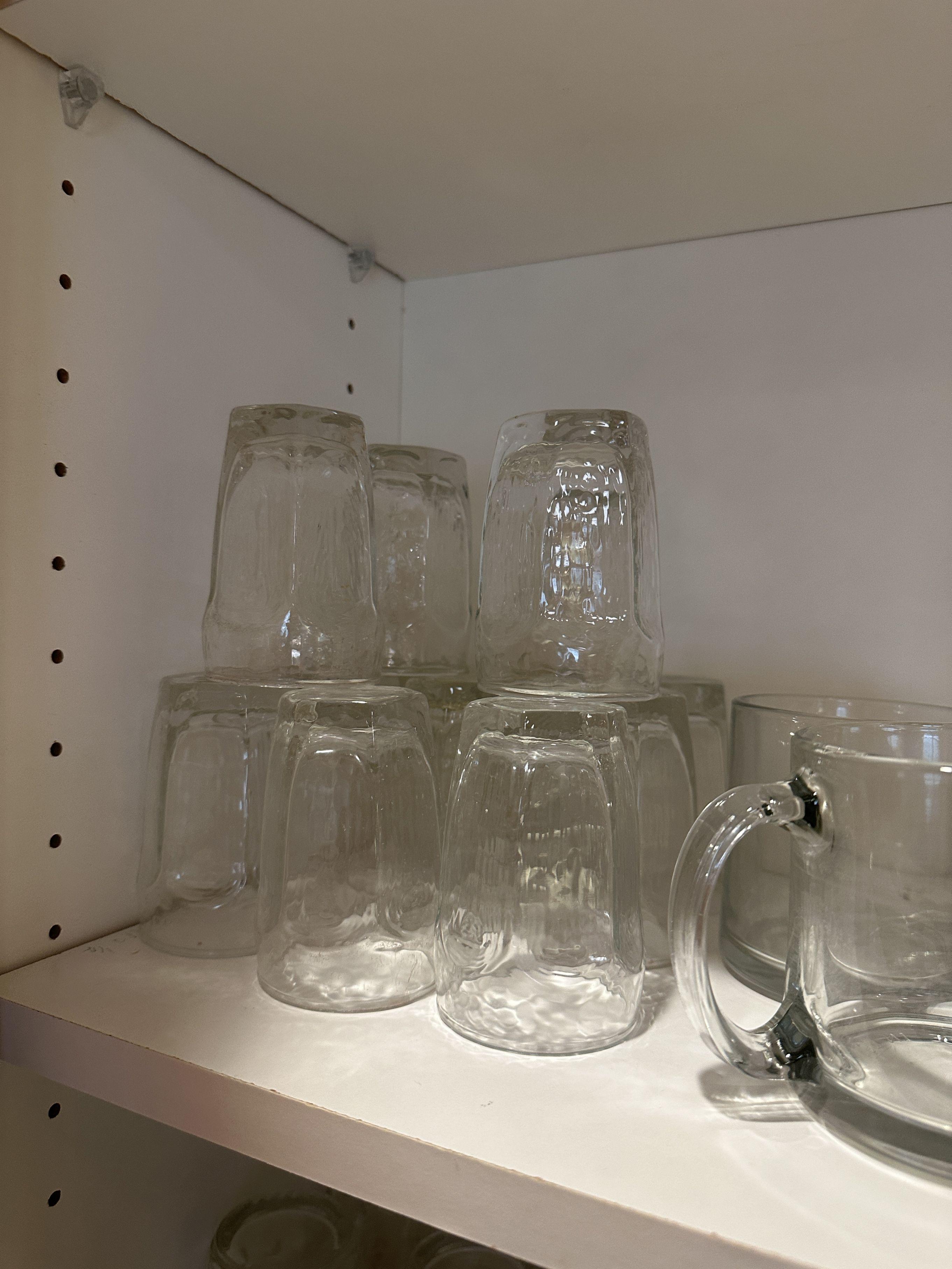 (2) Shelves Full/Juice Glasses, Drinking Glasses, ETC