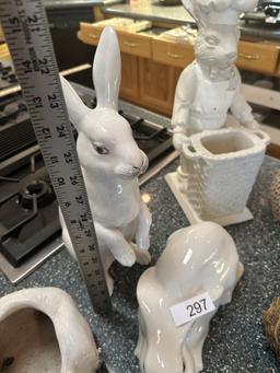 Box Lot/Rabbit Décor, Porcelain Pieces, Eggs, ETC