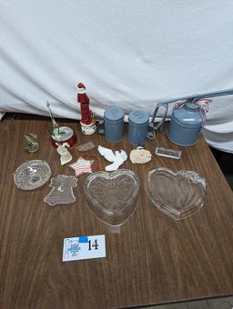 Glass and etc lot, ornaments, heart dishes, etc