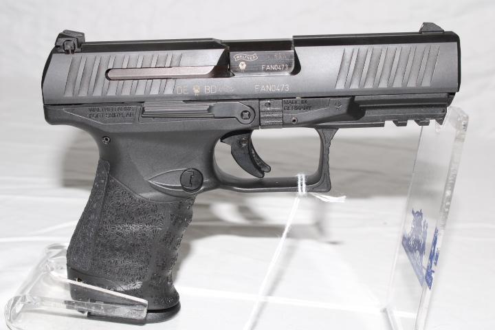 Walther "PPQ" .40 S&W Pistol w/2 - 11 Rd. Magazines & Box