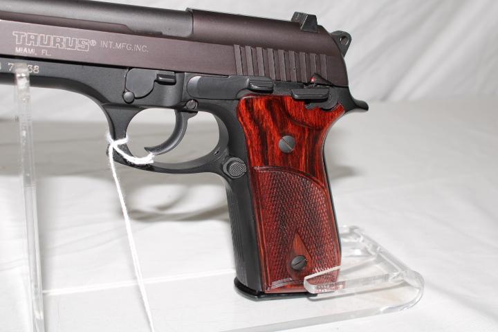 Taurus "PT 92 AF" 9mm Pistol w/2 Magazines and Box