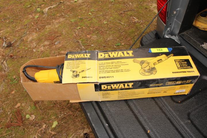 DeWalt 4-1/2" Angle Grinder