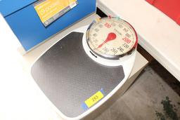 Taylor Professional 330lb. Cap. Scales