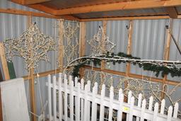 1 Lot of Outdoor Christmas Decorations