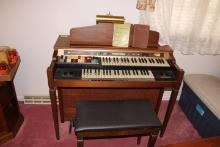 Hammond Electric Organ w/Bench and Sheet Music