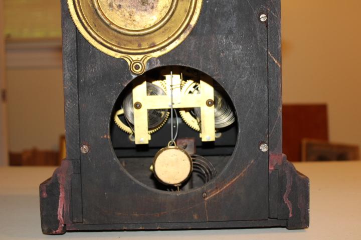 Mantle Clock w/Wooden Cabinet
