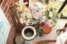 1 Lot of Flowers and Flower Pots