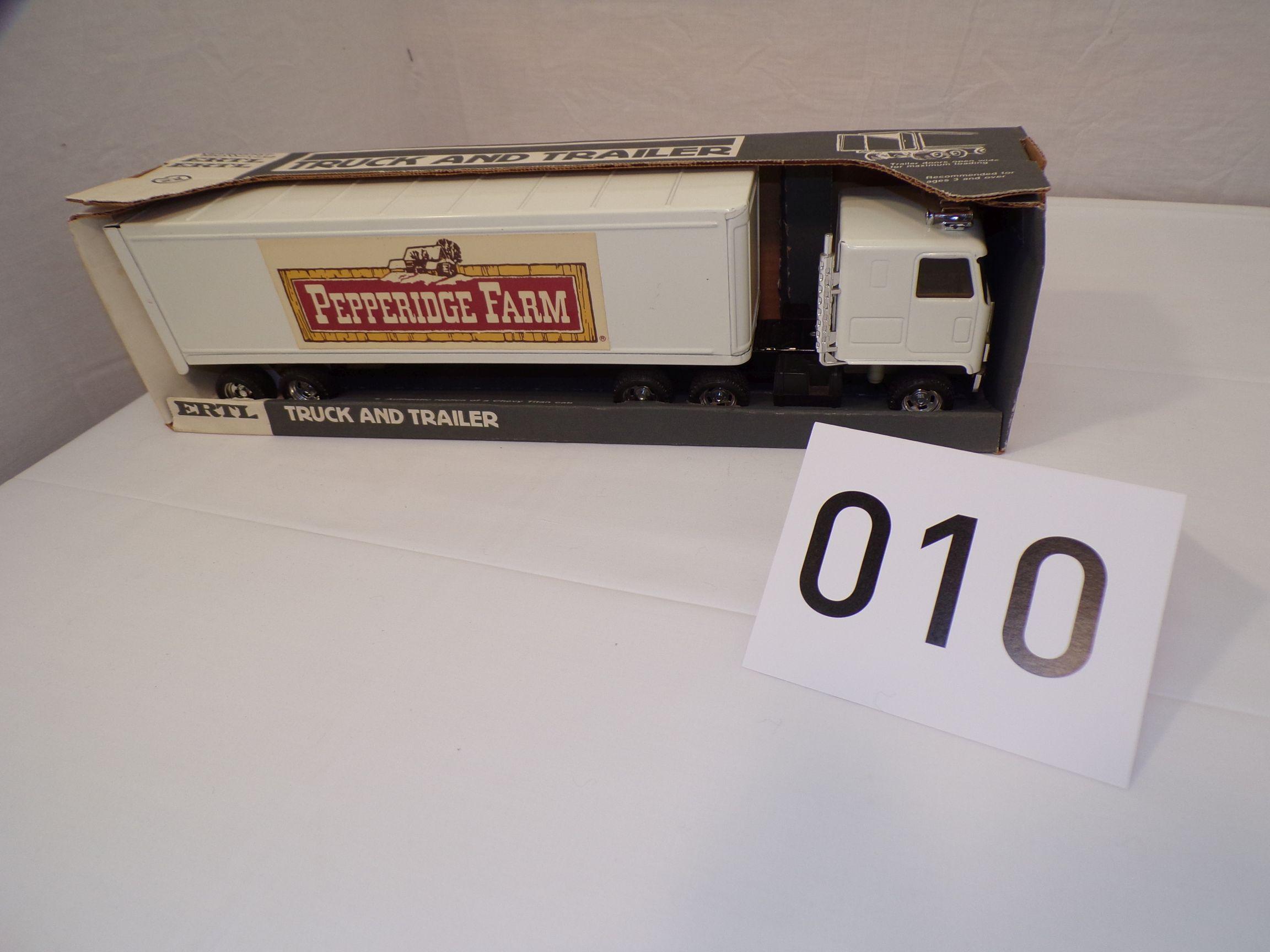 Ertl Pepperidge Farm Tractor Trailer