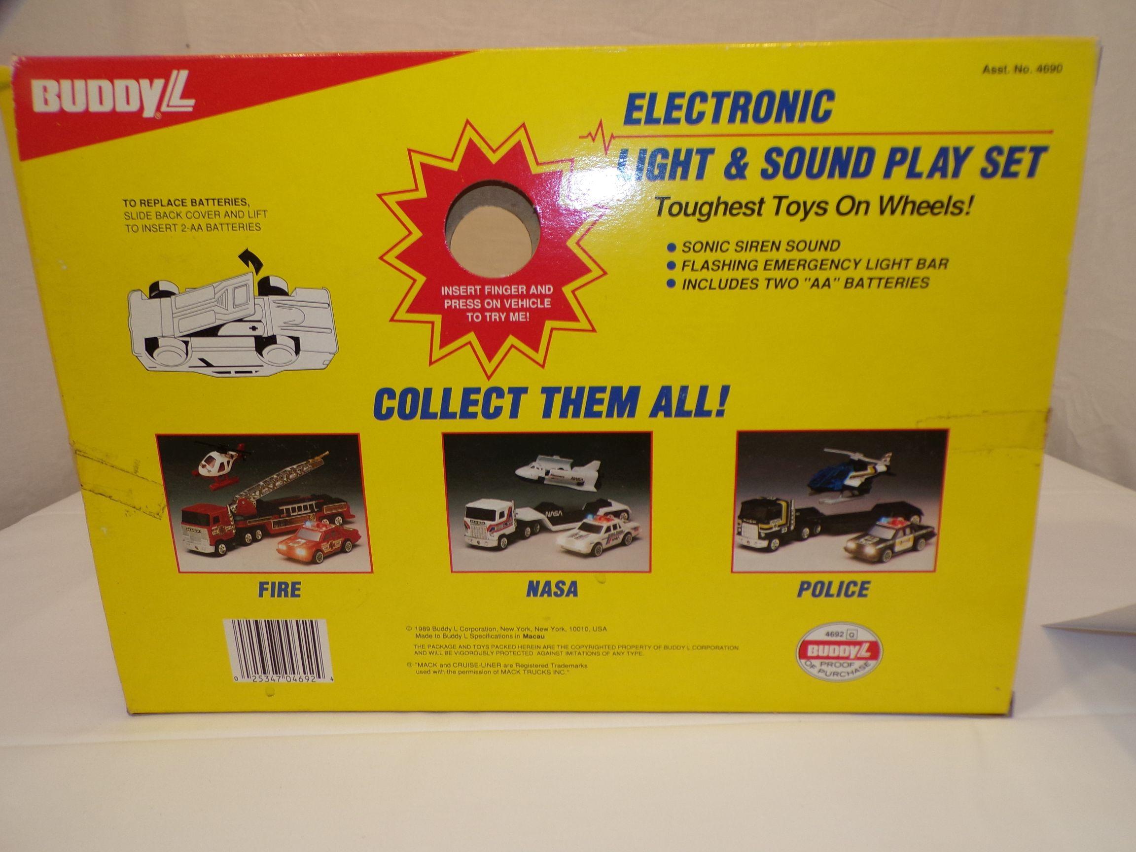 1989 Buddy L. Electronic Light and Sound Police Play Set