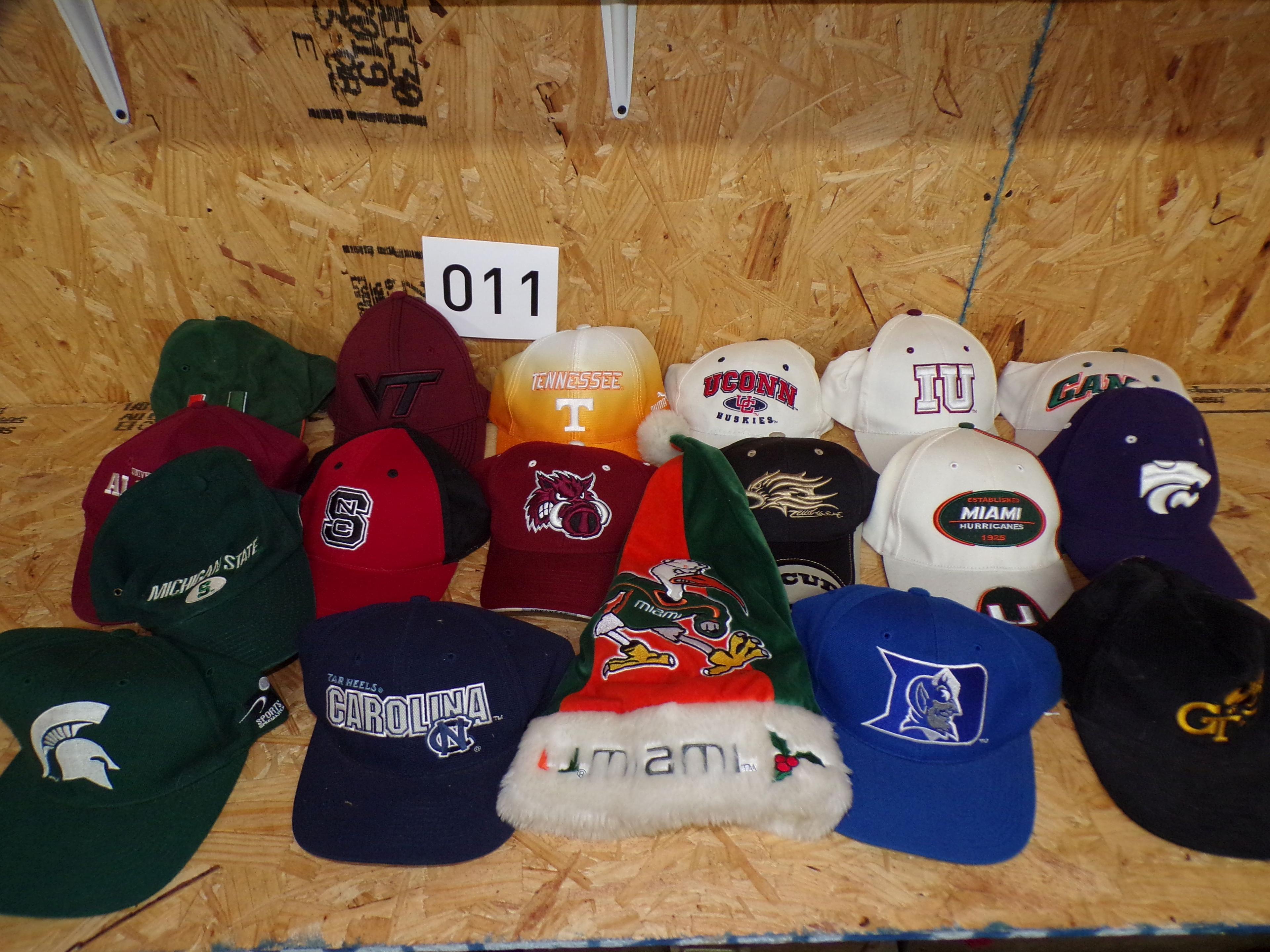 Lot Of 18 Ncaa College Hats