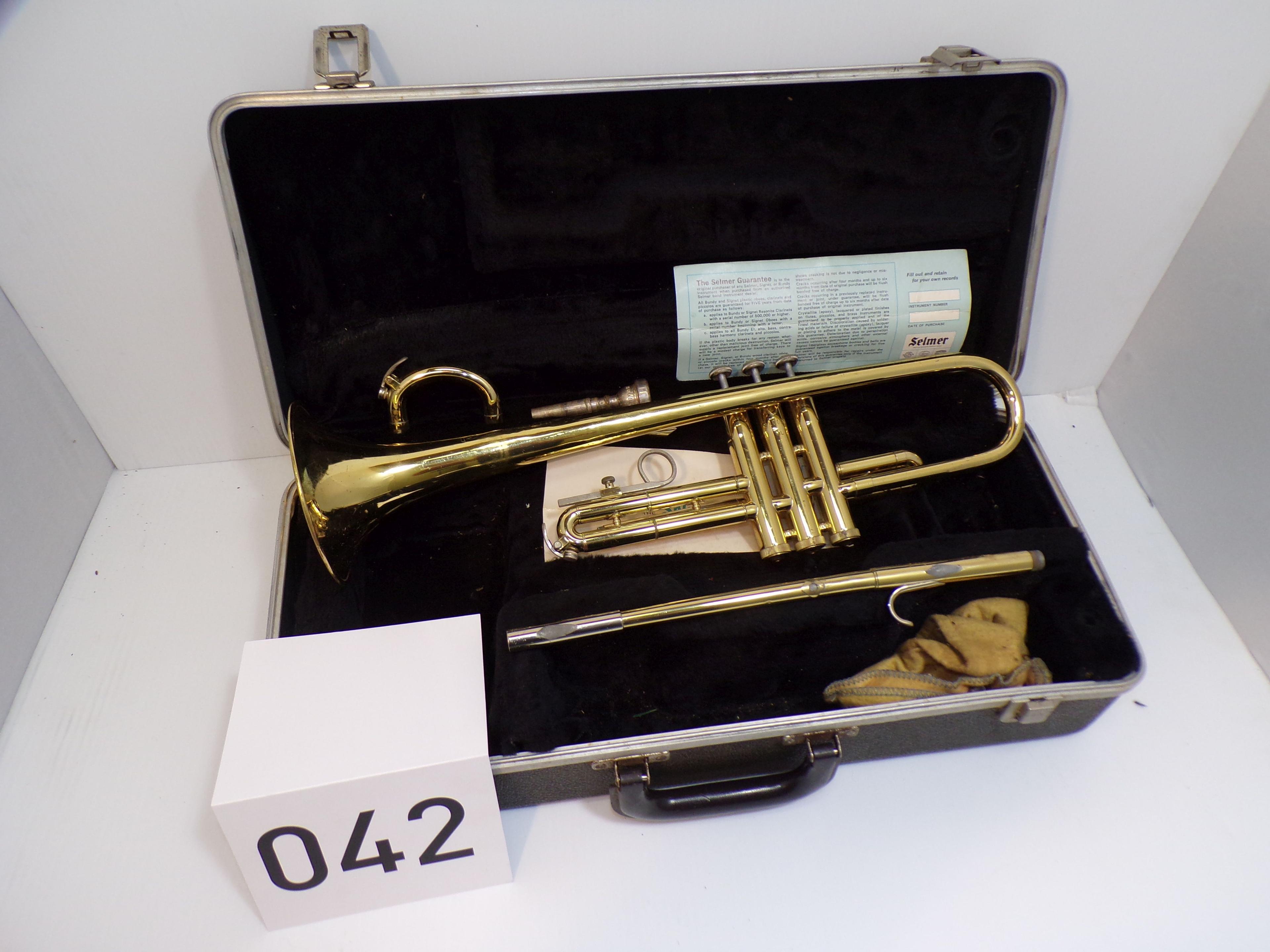 Bundy Trumpet With Case