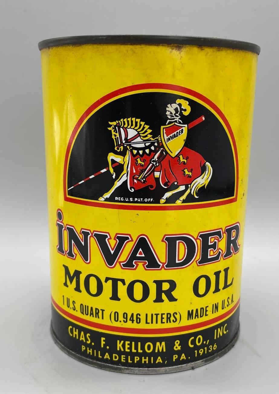 Graphic Invader Quart Oil Can