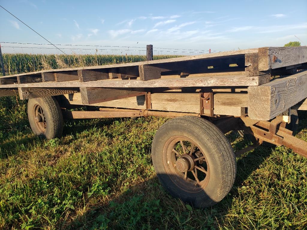 Hayrack with IH Gear