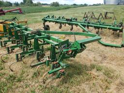 JD 725 12-30" Frt Mtd Cultivator