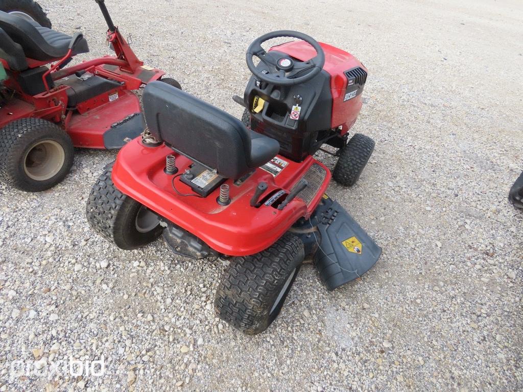 HUSKEE RIDING MOWER