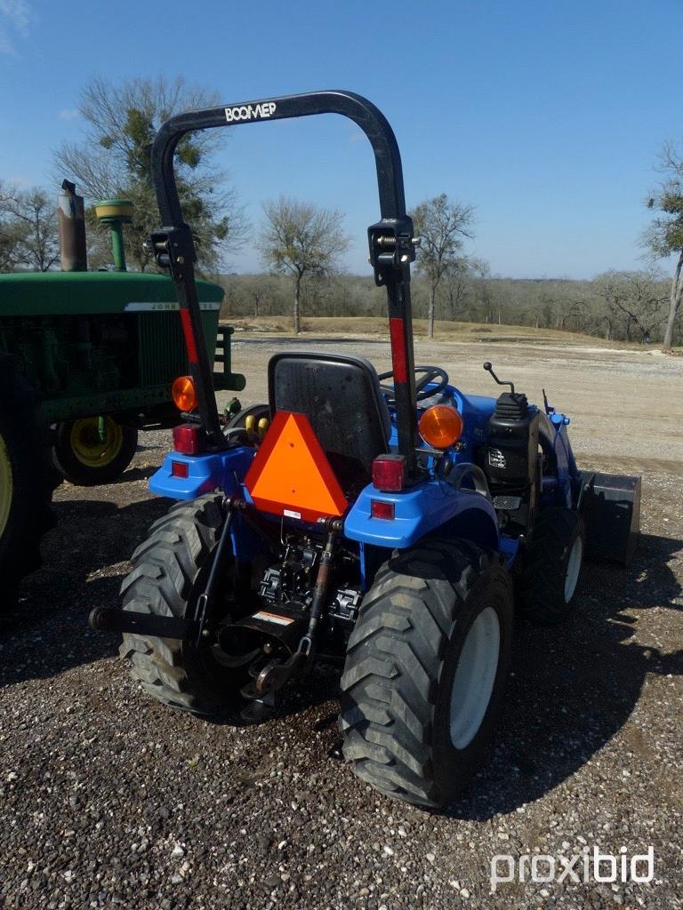 NH TC26DA TRACTOR W/ NH 12LA LOADER (SHOWING APPX 685 HOURS) (SERIAL # HG20298)