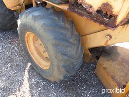 CASE DAVIS DH4 TRENCHER (NOT RUNNING) (SHOWING APPX 826 HOURS) (SERIAL # 1163892)