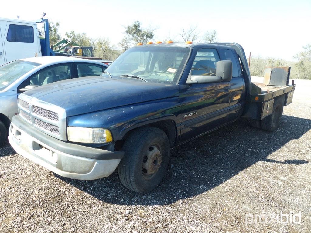 2001 DODGE RAM PICKUP (NOT RUNNING) (VIN # 1B7MC337X1J512556) (TITLE ON HAND AND WILL BE MAILED CERT