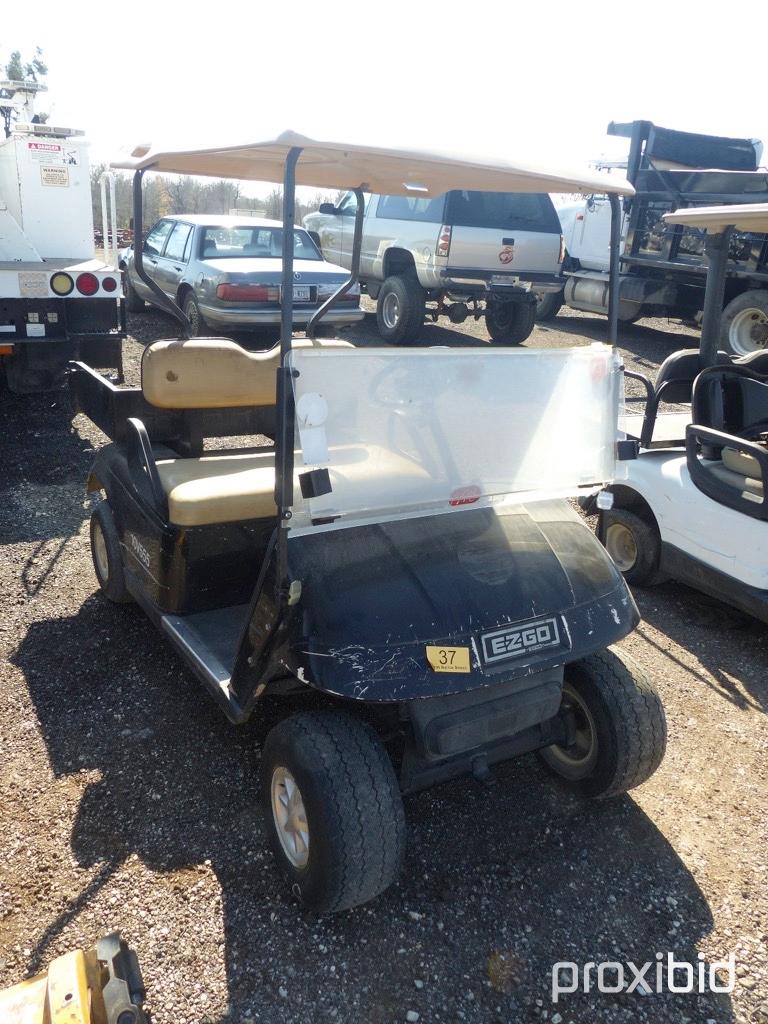 EZ GO GOLF CART (ELECTRIC) W/ CHARGER (SERIAL # 2695316)