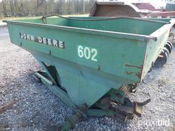 JD 602 FERTILIZER SPREADER