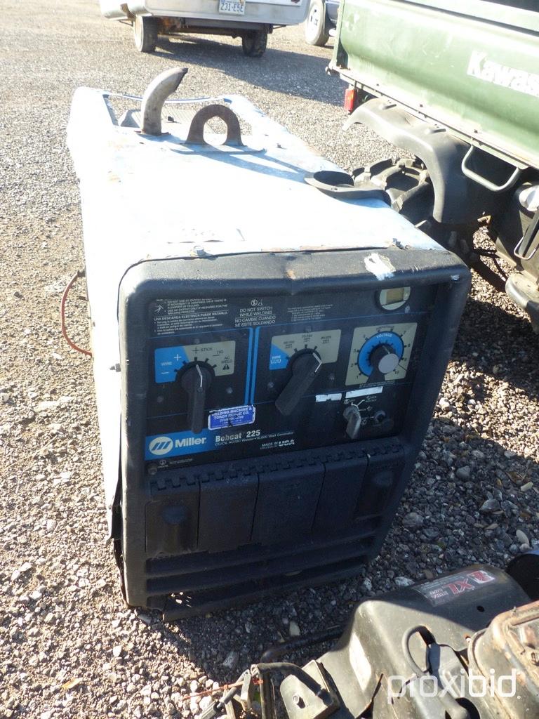 MILLER BOBCAT 225 WELDER