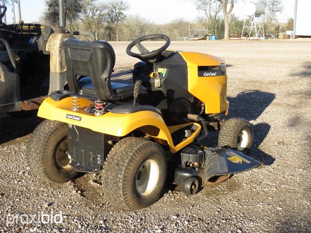 CUB CADET XT1 RIDING MOWER (SERIAL # 1K055H40080)