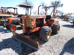 DITCHWITCH R40 TRACTOR (SHOWING APPX 610 HOURS,UP TO BUYER TO DO THEIR DUE DILLIGENCE TO CONFIRM MIL