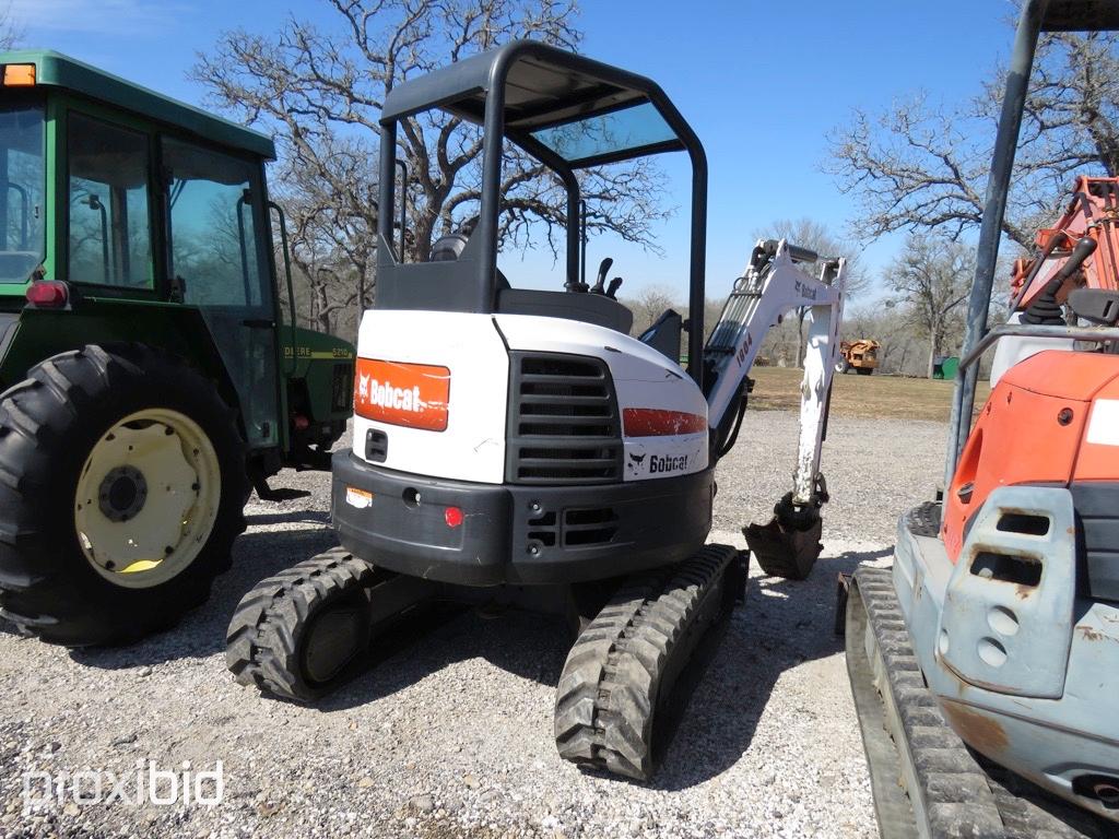 BOBCAT E26 MINI EXCAVATOR (SHOWING APPX 1,993 HOURS,UP TO BUYER TO DO THEIR DUE DILLIGENCE TO CONFIR