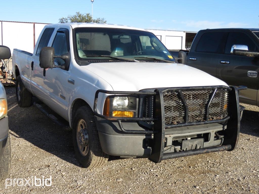 2006 FORD F350 PICKUP (SHOWING APPX 240,568 MILES,UP TO BUYER TO DO THEIR DUE DILLIGENCE TO CONFIRM