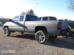 2001 DODGE 2500 4 X 4 PICKUP DIESEL (SHOWING APPX 279,818 MILES, UP TO BUYER TO DO THEIR DUE DILLIGE