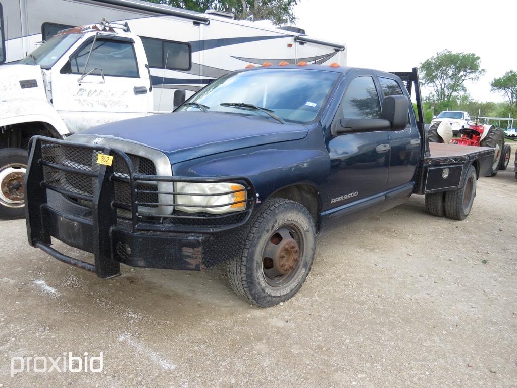 2004 DODGE 3500 PICKUP W/ FLAT BED (VIN # 3D7MA48C84G226332) (SHOWING APPX 443,308 MILES, UP TO BUYE