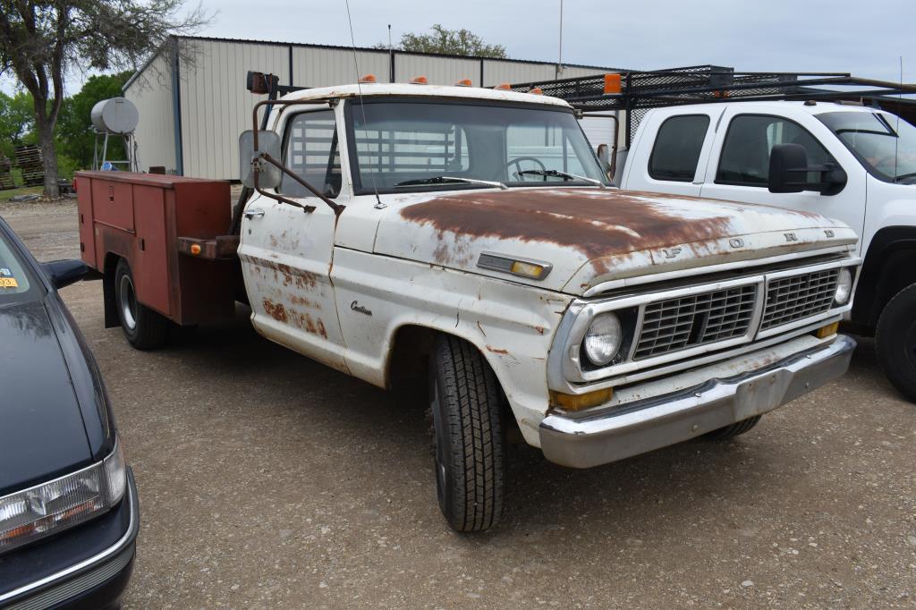 1970 FORD 1 TON PICKUP (VIN # F35YKH35229) (SHOWING APPX 69,637 MILES) , UP TO BUYER TO DO THEIR DUE