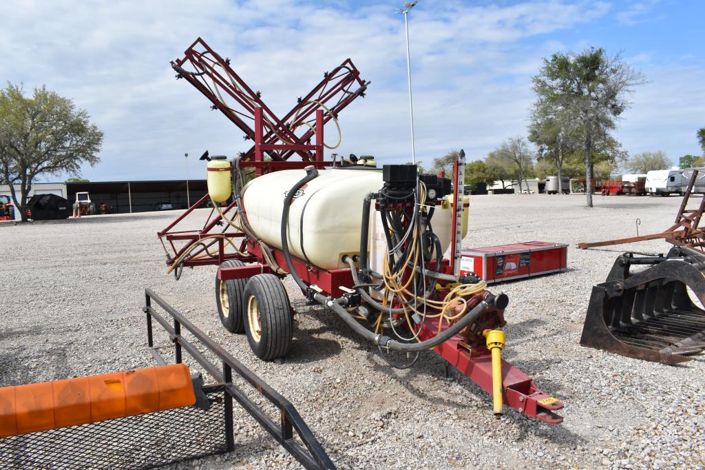 HARDI 500 GALLON SPRAY RIG W/ MONITOR